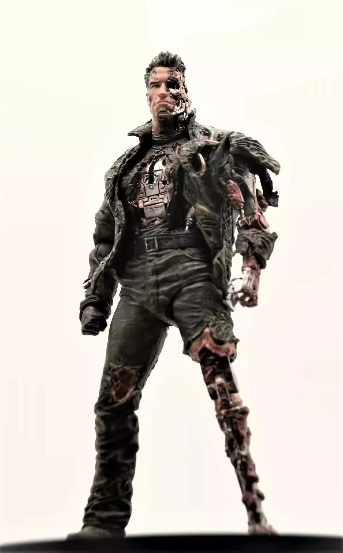 The Terminator T-850 Battle damaged super solider 1/12 image 0