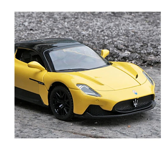 Maserati MC20 Model Car With Lights & Sound Effects 1:32 image 1