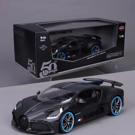 Bburago  Bugatti Divo 1:18  50th Anniversary Carbon Series Model Car image 0