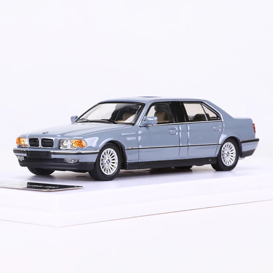 BMW Grey E38 7 Series L Model 98 01 1:64 image 0