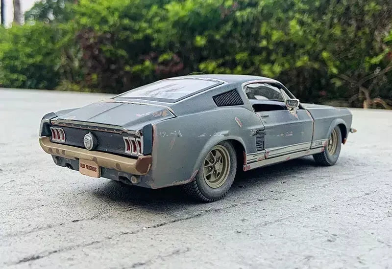 Old Ford Mustang 1967 GT 1:24 Maisto image 3