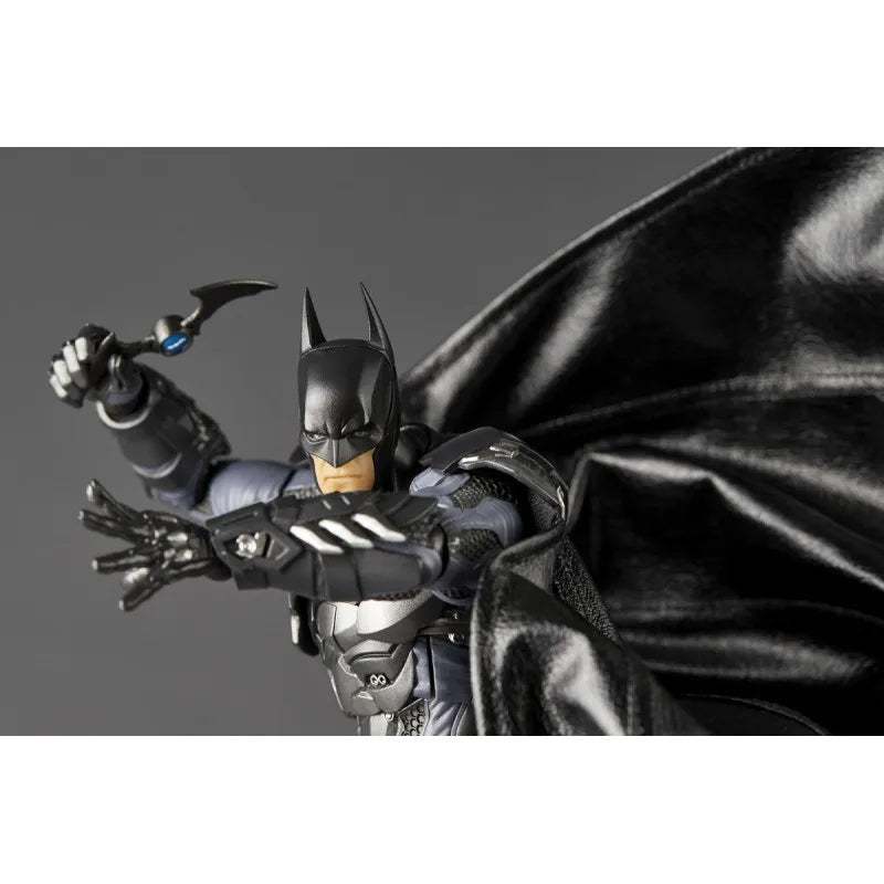 Batman Arkham Knight With Extra Face Amazing Yamaguchi Revoltech  Action Figure image 4