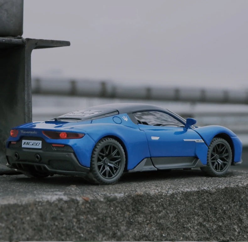 Maserati MC20 Model Car With Lights & Sound Effects 1:32 image 7