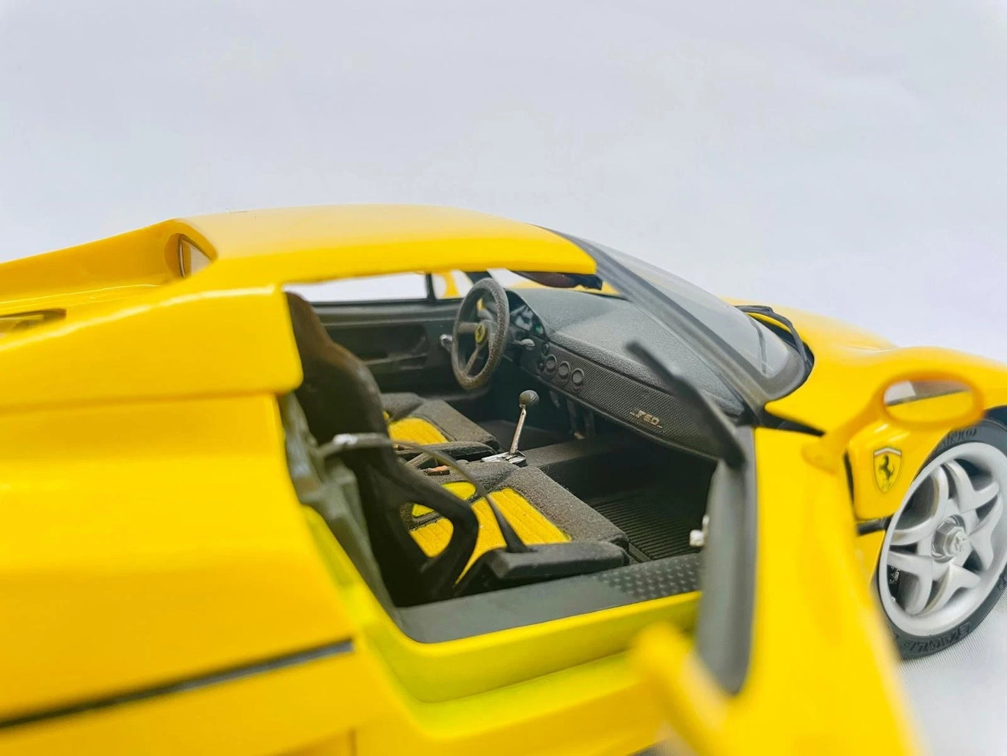 Ferrari F50 Coupe Yellow by Shell 1:18 | 3076-Y1