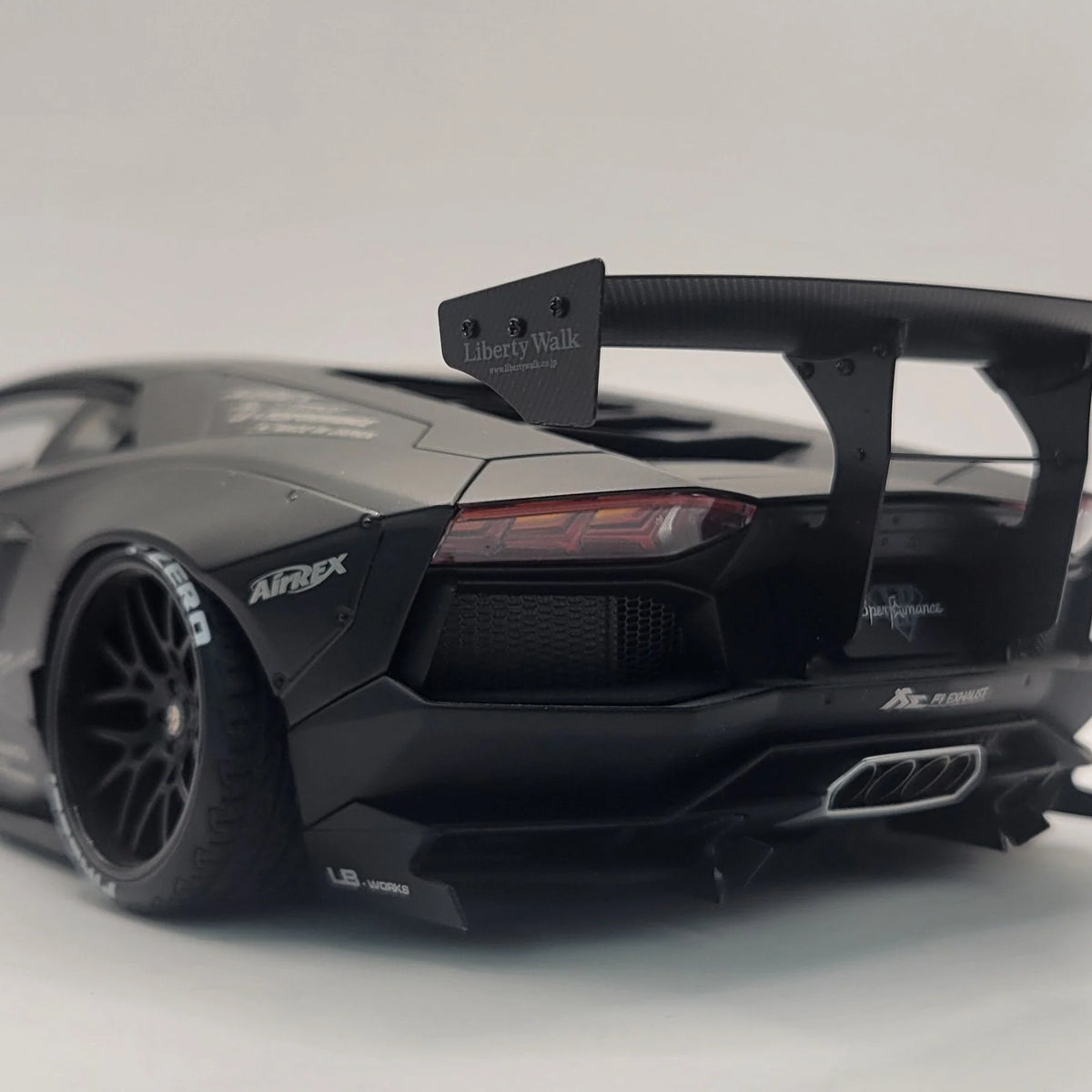 Lamborghini Aventador LB-Works Matt Black | 79106 | Autoart 1:18