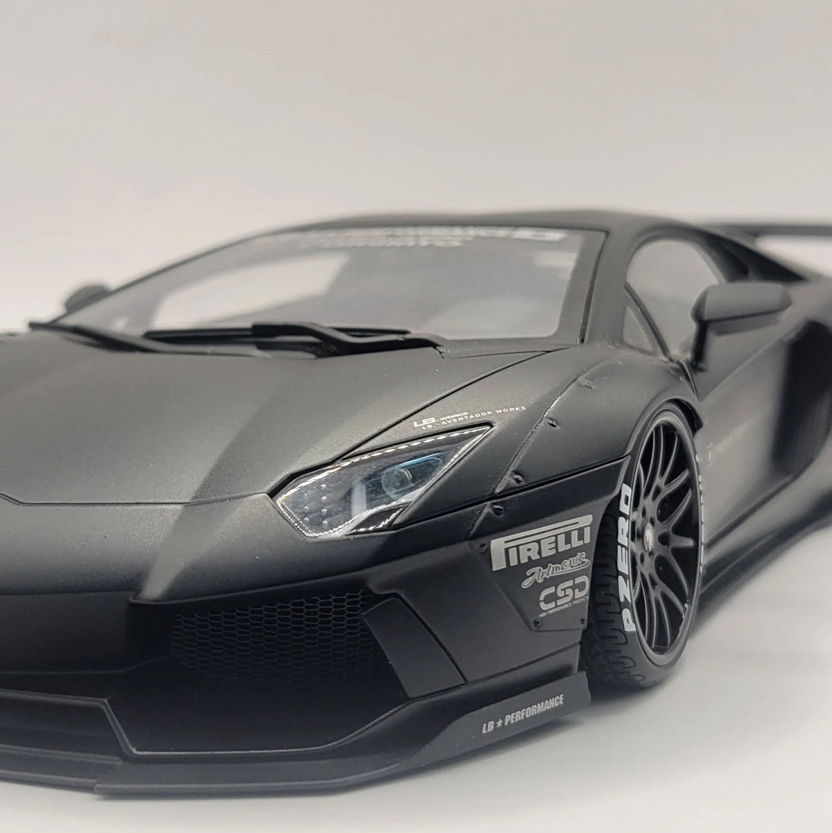 Lamborghini Aventador LB-Works Matt Black | 79106 | Autoart 1:18