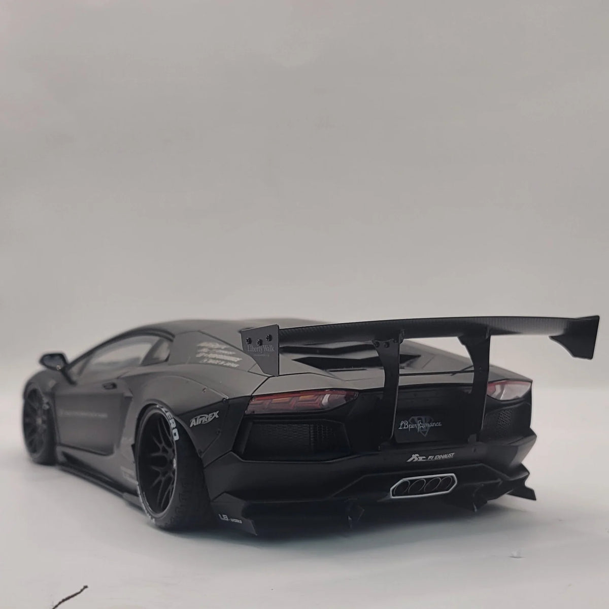 Lamborghini Aventador LB-Works Matt Black | 79106 | Autoart 1:18