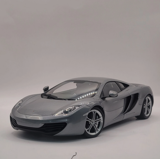 McLaren MP4-12C Silver AUTOart Signature Edition 1:18