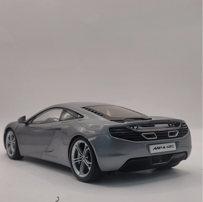 McLaren MP4-12C Silver AUTOart Signature Edition 1:18