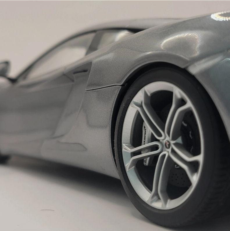 McLaren MP4-12C Silver AUTOart Signature Edition 1:18