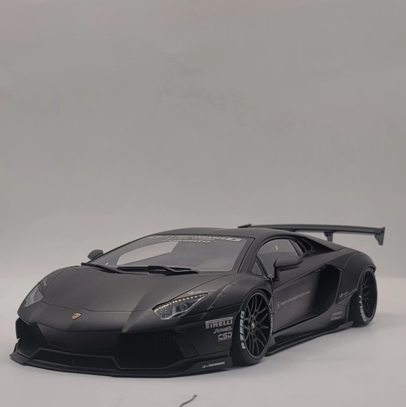 Lamborghini Aventador LB-Works Matt Black 79106 1:18 AUTOart