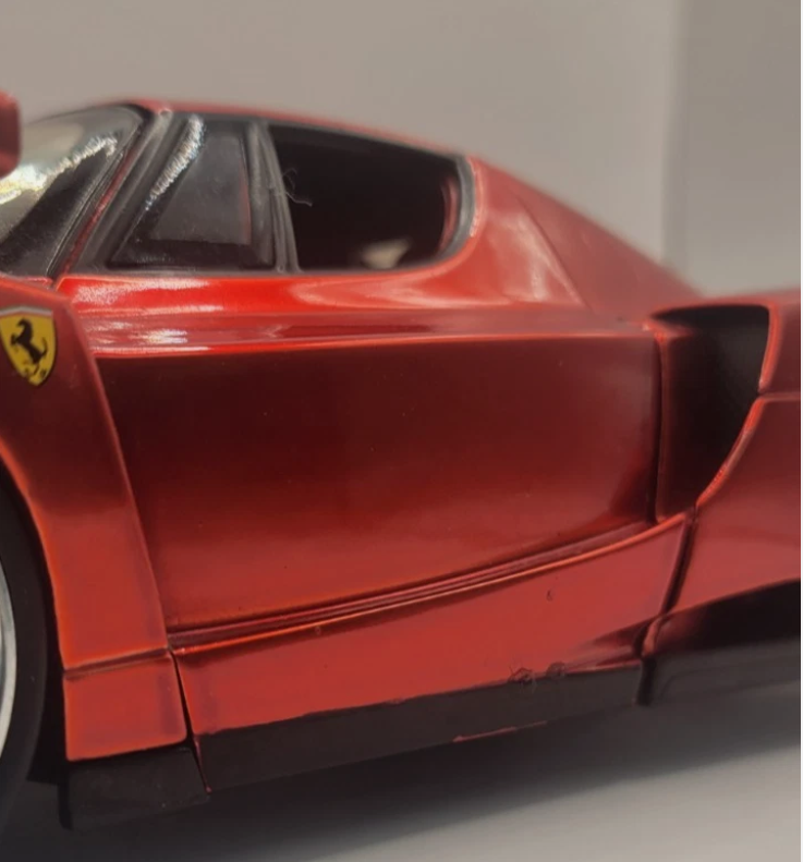 Ferrari Enzo 1:18 Hot Wheels Whips Edition
