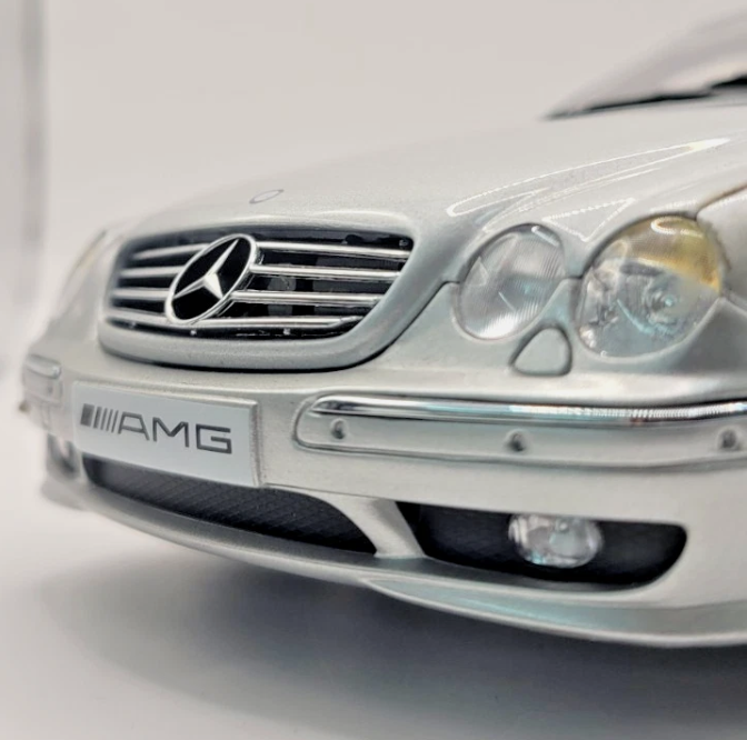 Autoart Performance CL55 AMG F1 LIMITED EDITION 1:18