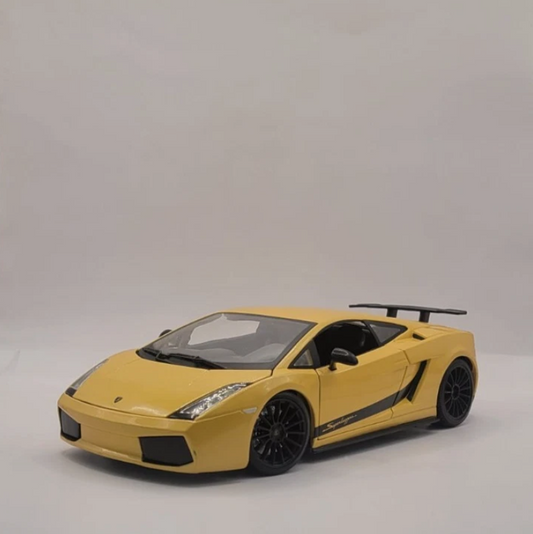 Maisto Lamborghini Gallardo Superlggera 1:18 Special Edition