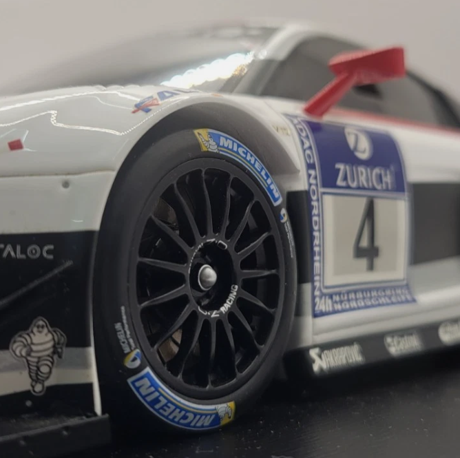 Audi R8 LMS Ultra Winner 24H Nurburgring #4 2014 | 18SG009 | Spark 1:18