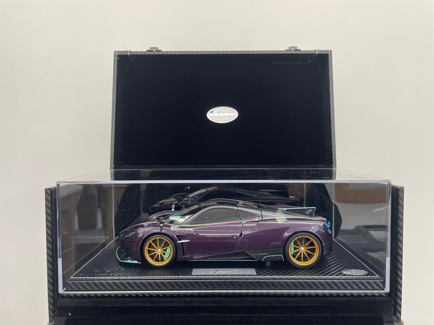 Pagani Huayra Dinastia 1:18 BBR Almost Real Purple Carbon Limited Edition | Limited Pagani Case