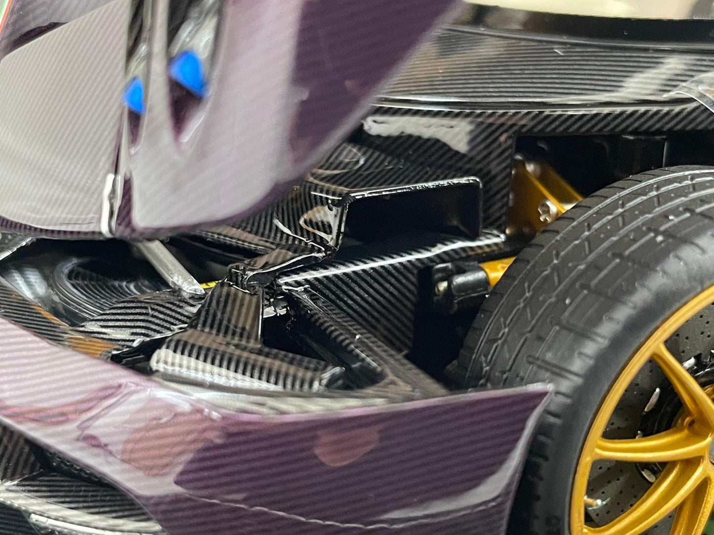 Pagani Huayra Dinastia 1:18 BBR Almost Real Purple Carbon Limited Edition | Limited Pagani Case