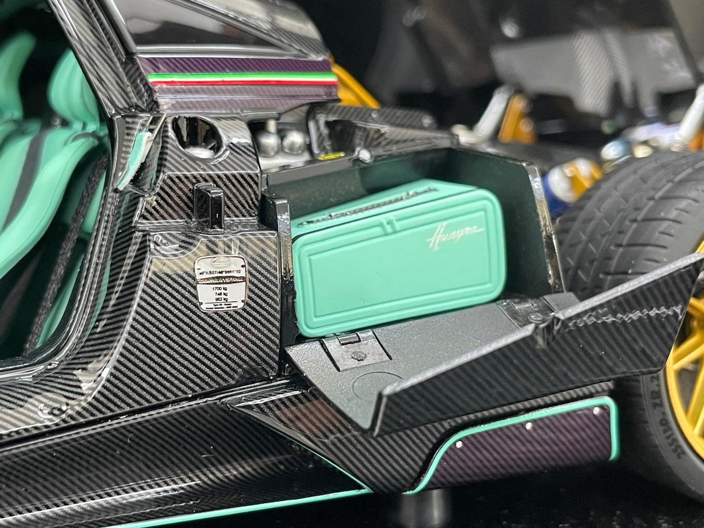 Pagani Huayra Dinastia 1:18 BBR Almost Real Purple Carbon Limited Edition | Limited Pagani Case
