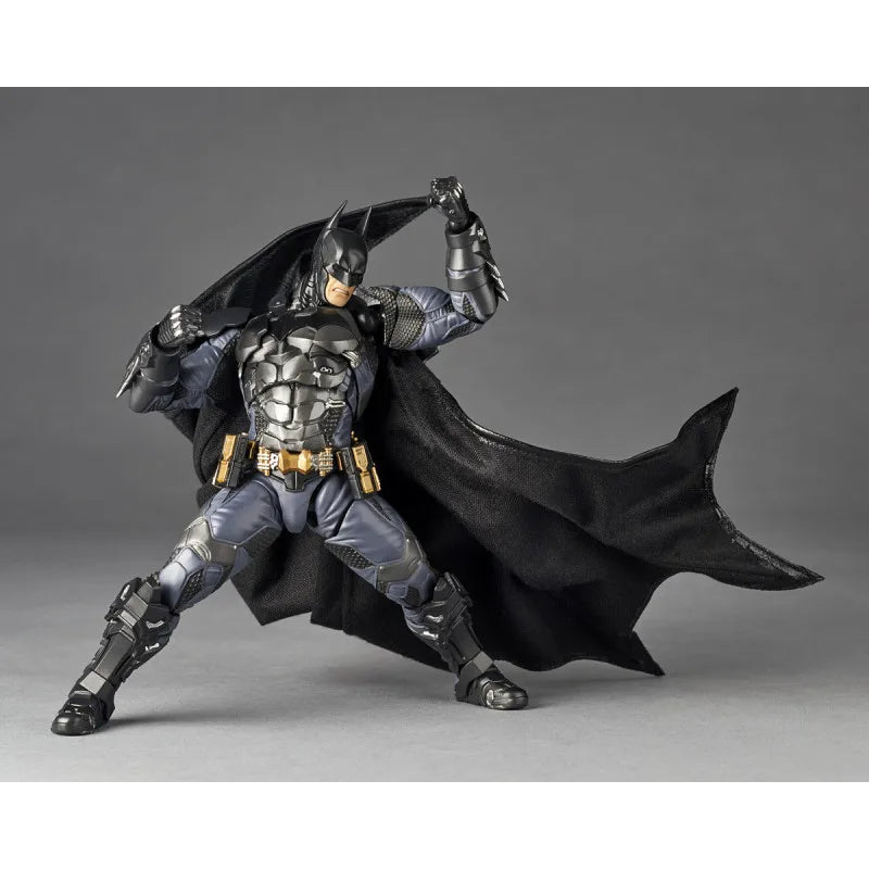 Batman Arkham Knight Standard Version Amazing Yamaguchi Revoltech Action Figure image 3