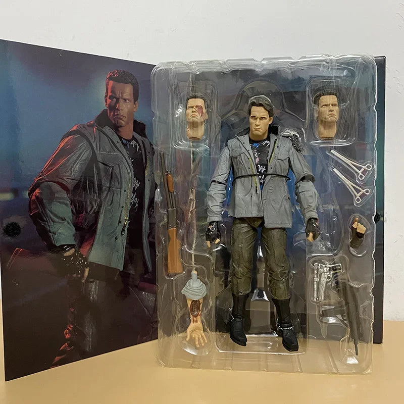 Ultimate Terminator Tech Noir T-800 7" Action Figure image 2