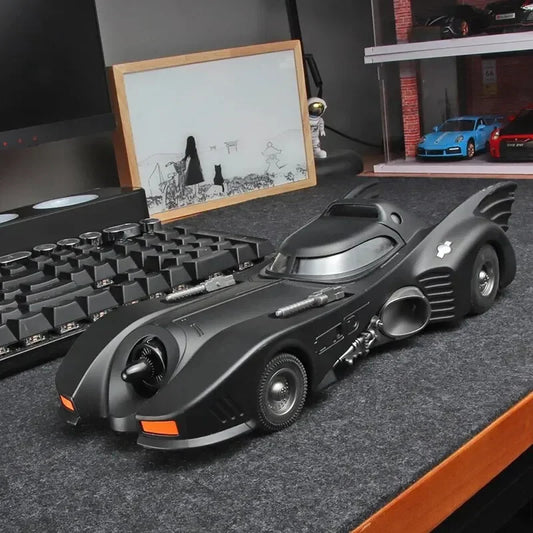 Batmobile 1989 With Lights and Sound Effects 1:18 image 0